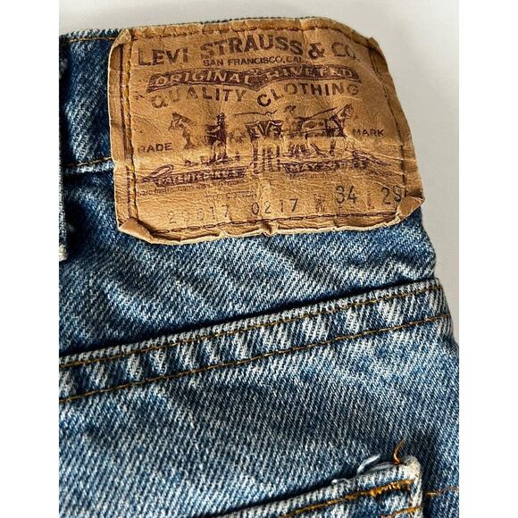 Vintage Levi's 517 Mickey & Minnie Cut Off High Waist Shorts sz 34 - Picture 5 of 7